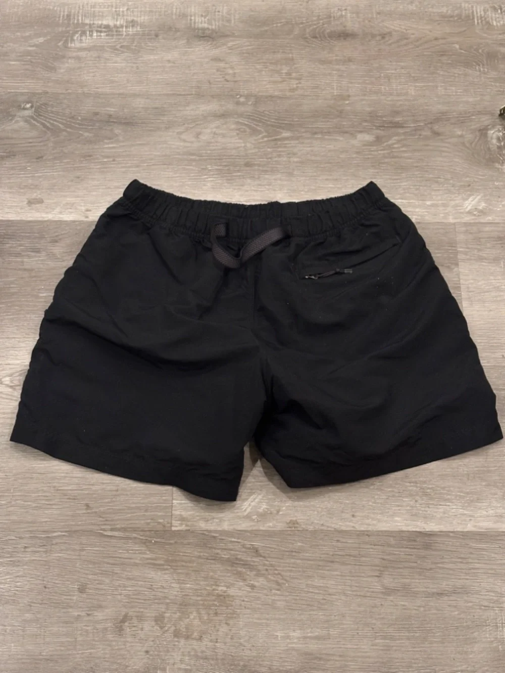 Nike ACG Snowgrass Cargo Shorts Mens M Black Hike Trail Fishing Sportswear Gorp